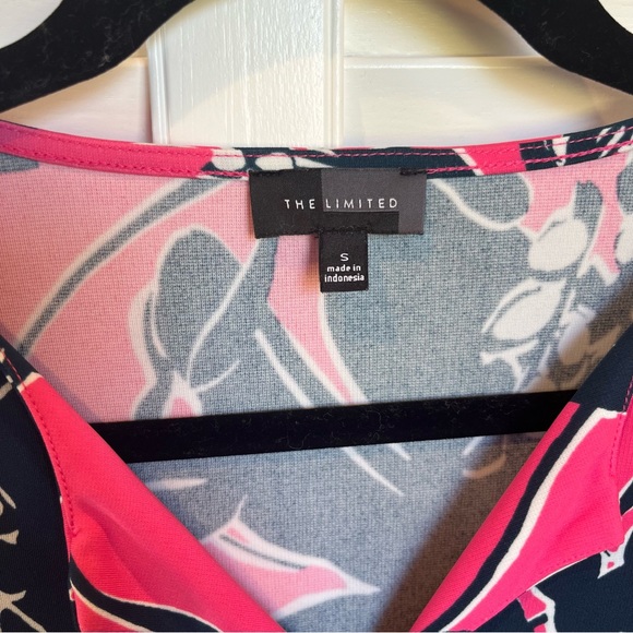 Limited Floral Print Dress - Picture 4 of 9